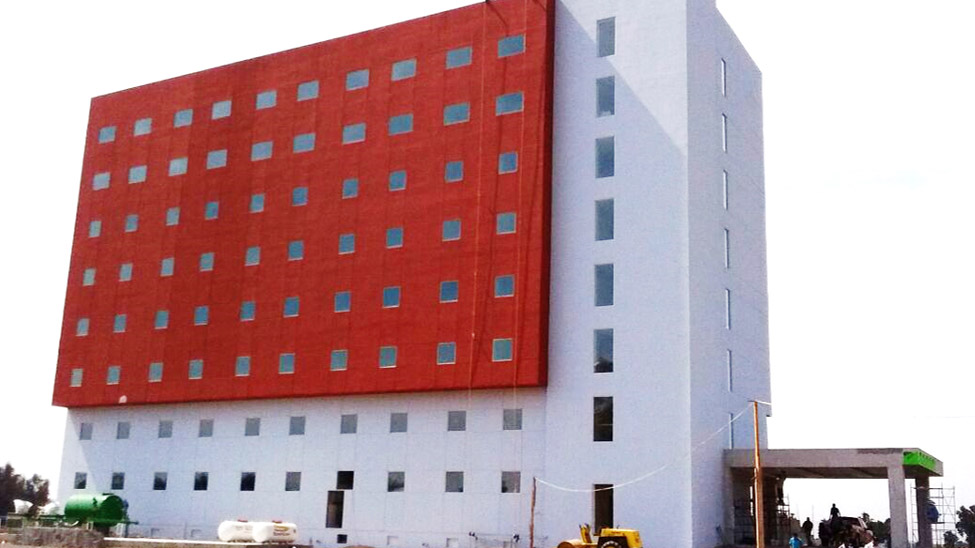 Sistema EIFS / DEFS (Aislamiento térmico) - Hampton Inn Salamanca